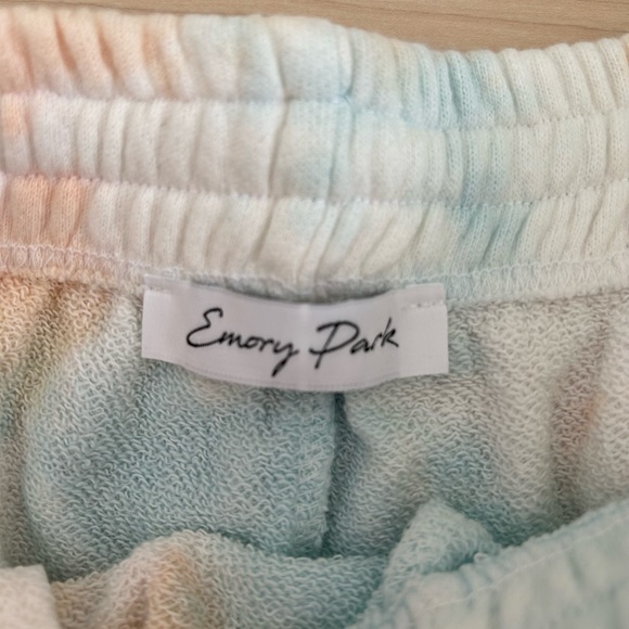 NWT Emory Park Lanie Tie Dye French Terry Shorts Peach Tie Dye - Picture 4 of 5